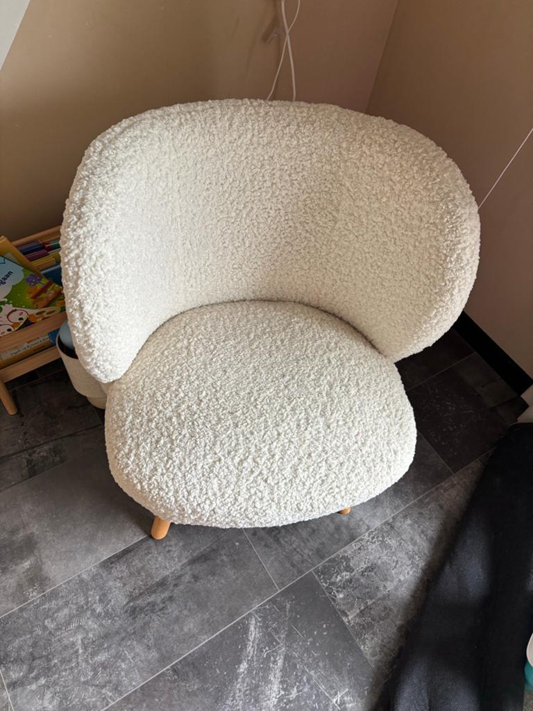 Comfortabele Teddy Stoel - Wit, Huis en Inrichting, Banken | Sofa's en Chaises Longues, Ophalen of Verzenden, Zo goed als nieuw