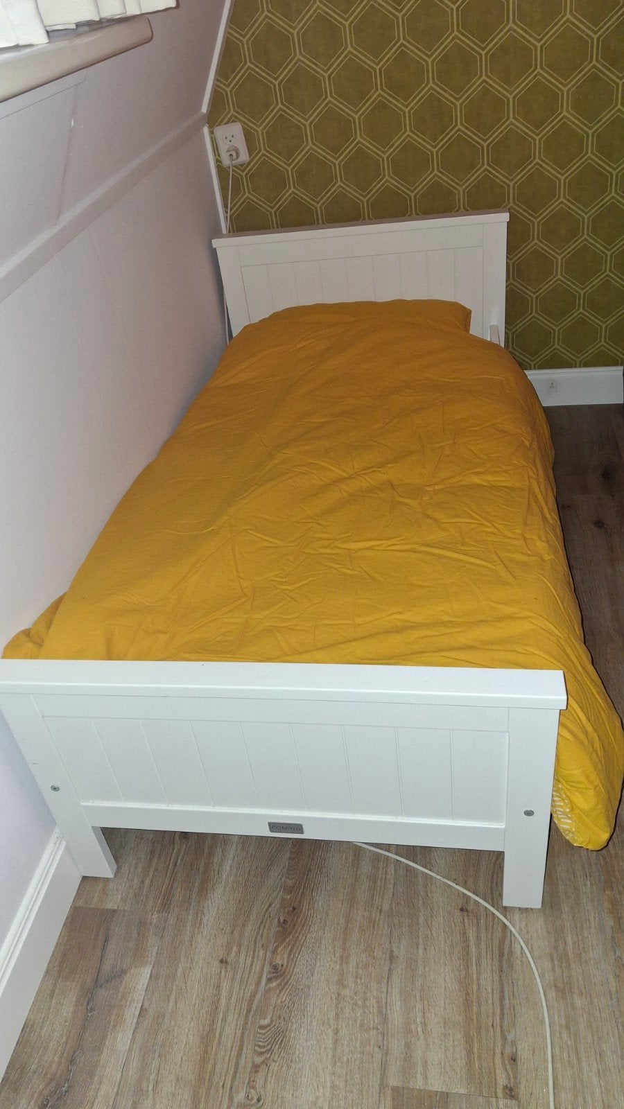 Wit peuter/kleuter/ junior ledikant met matras en beddengoed, Ophalen, Wit, 190 cm of minder, Zo goed als nieuw
