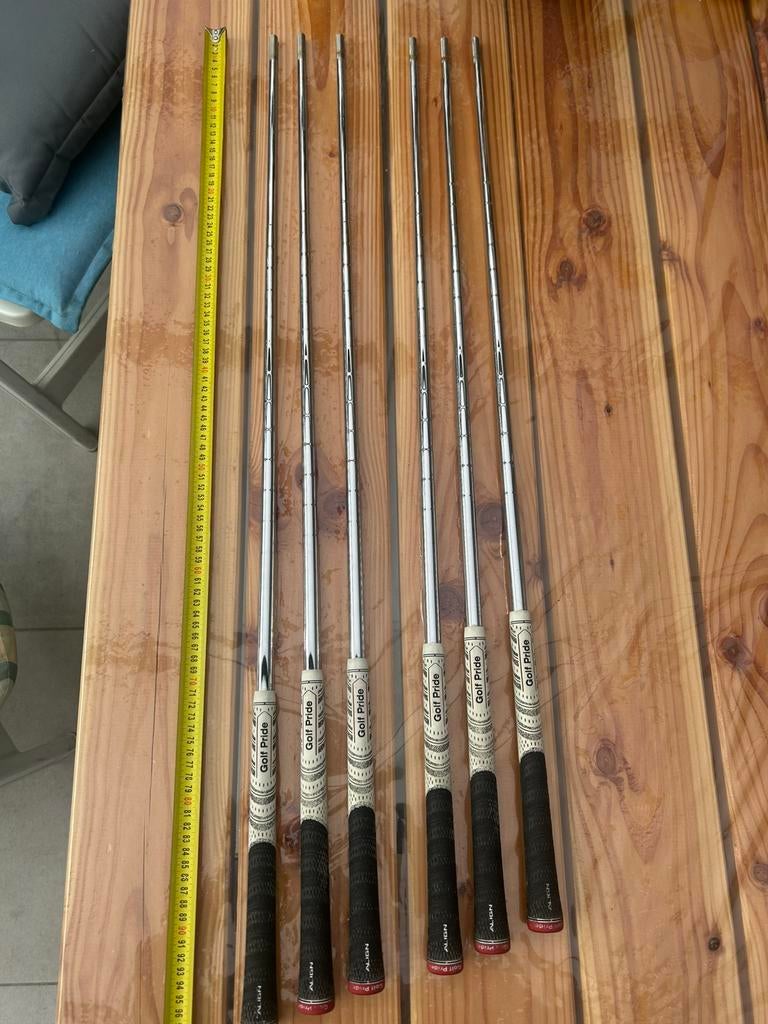 6 steel shaft stif flex voor een set ijzers (verlengd), Sport en Fitness, Biljarten en Poolen, Ophalen of Verzenden, Zo goed als nieuw