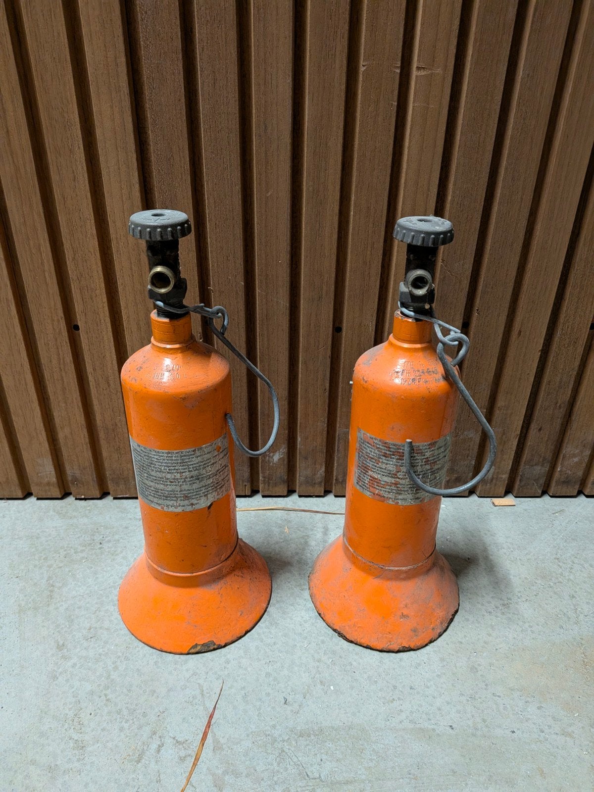 Twee oranje hervulbare gasflessen voor camping/klusser/boot, Ophalen of Verzenden