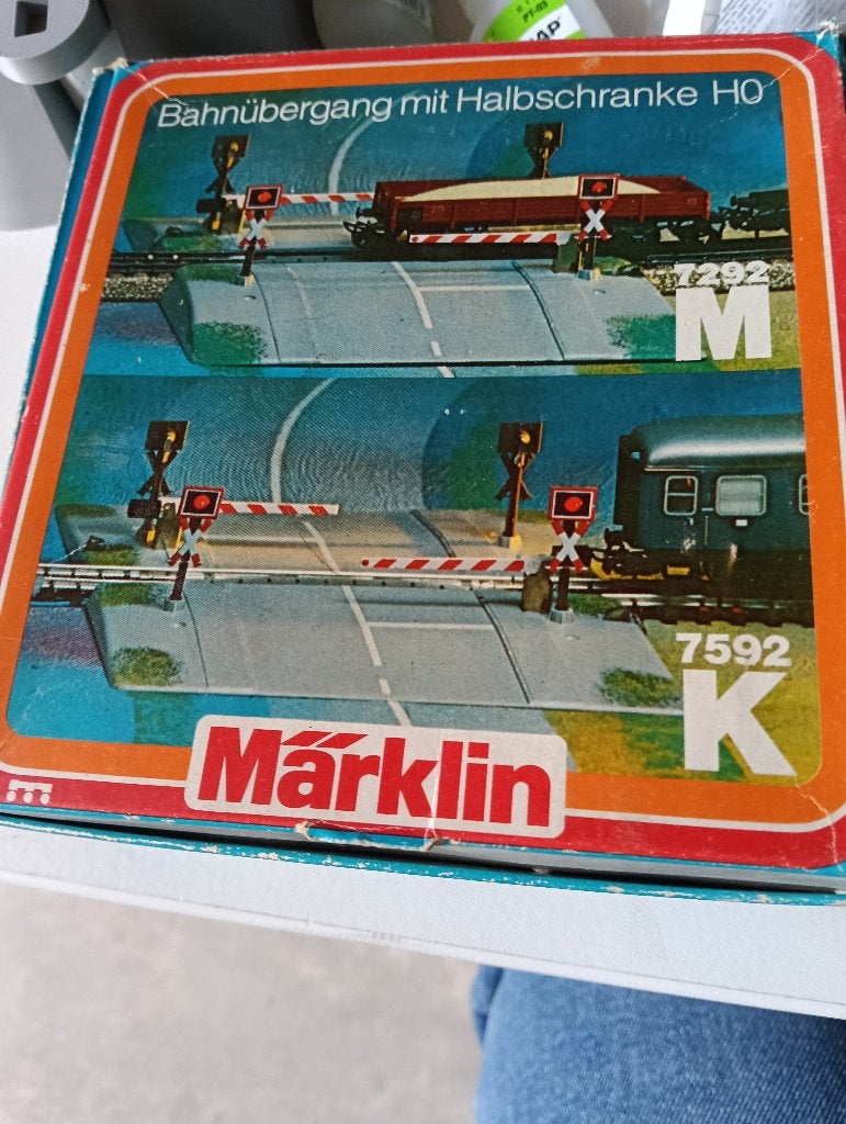 Marklin H0 7592 Volautomatische overweg K rails, Hobby en Vrije tijd, Wisselstroom, Gebruikt, Rails, Ophalen of Verzenden