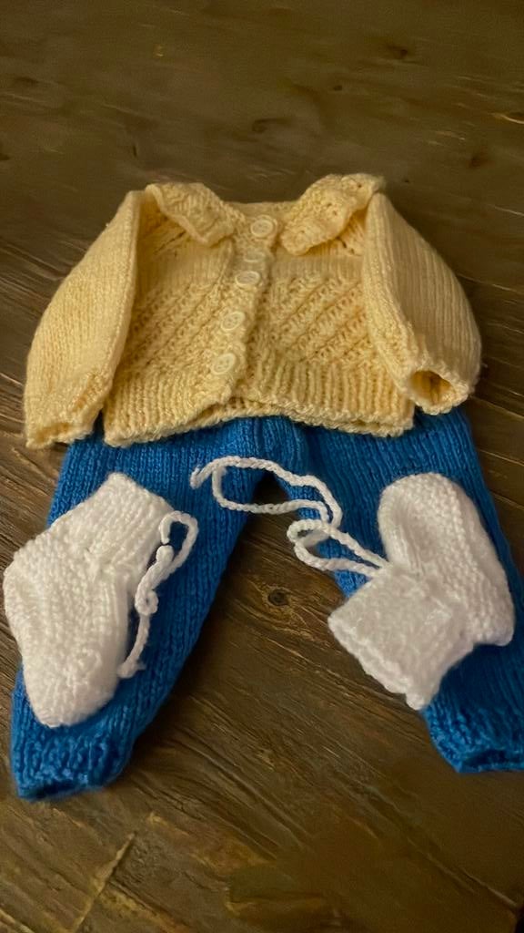Pakje v d nabybornpop, Kinderen en Baby's, Speelgoed | Poppen, Ophalen of Verzenden, Zo goed als nieuw, Babypop