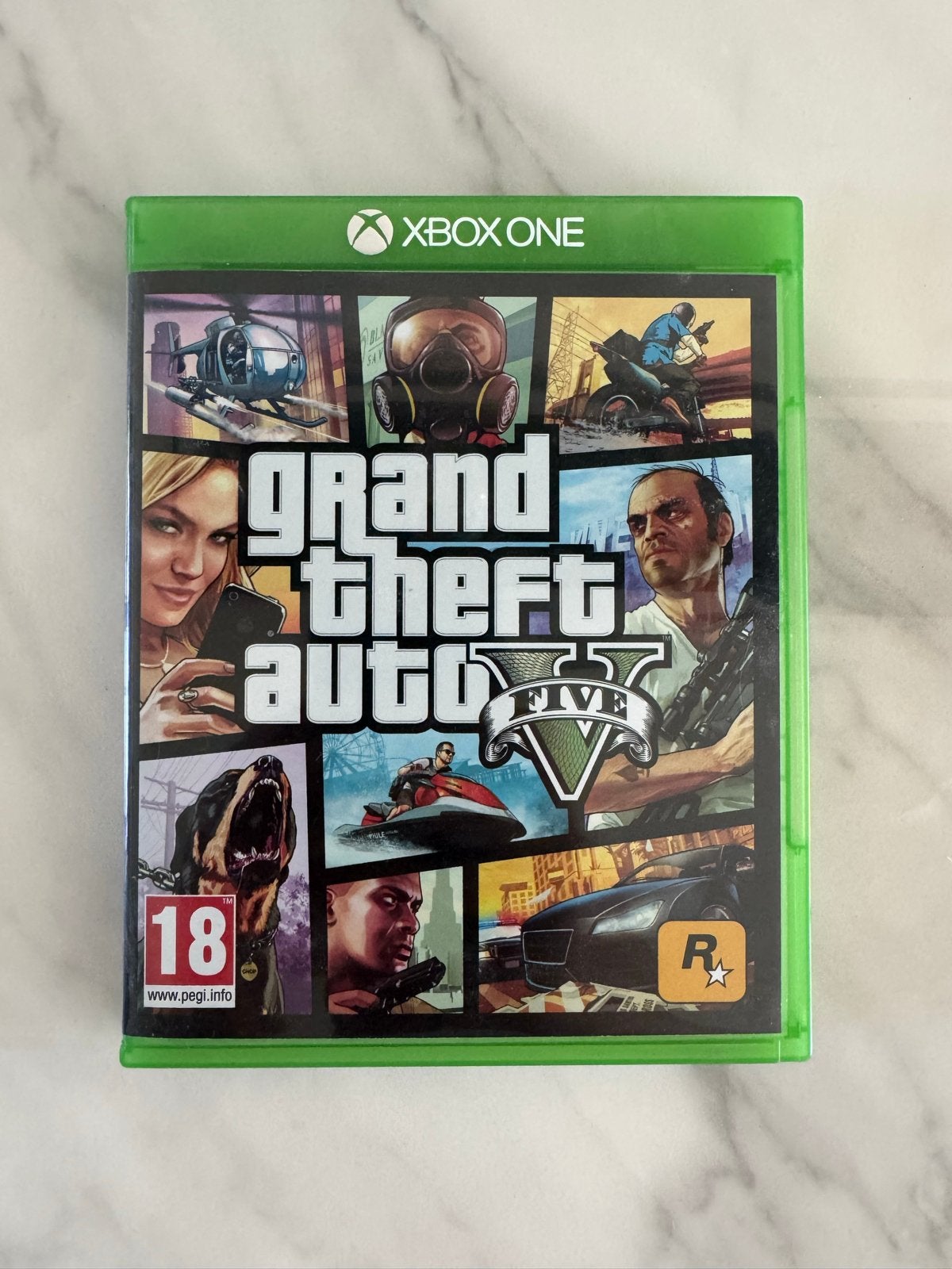 Foto 2 van Xbox One Game BUNDEL: GTA V, Call of Duty, NBA, Madden, FIFA