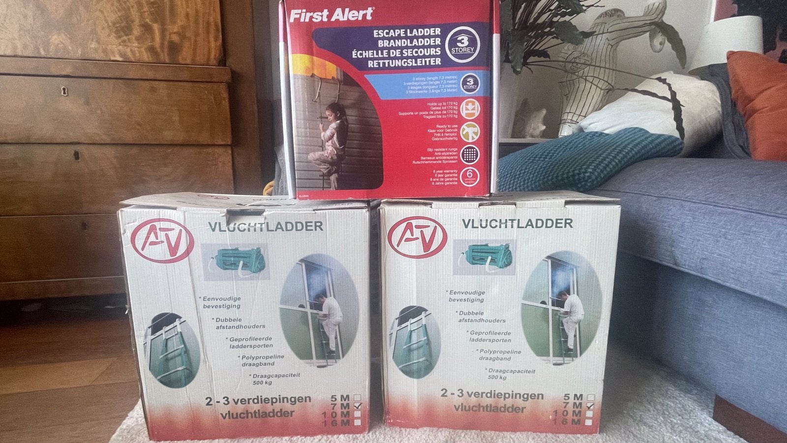 Vluchtladders, Ophalen, Zo goed als nieuw