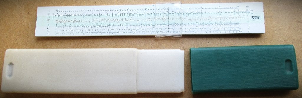 Rekenliniaal~FJ 102~Rekenlineaal~Jaren 70~In Hoes~Wolters, Ophalen of Verzenden, Zo goed als nieuw