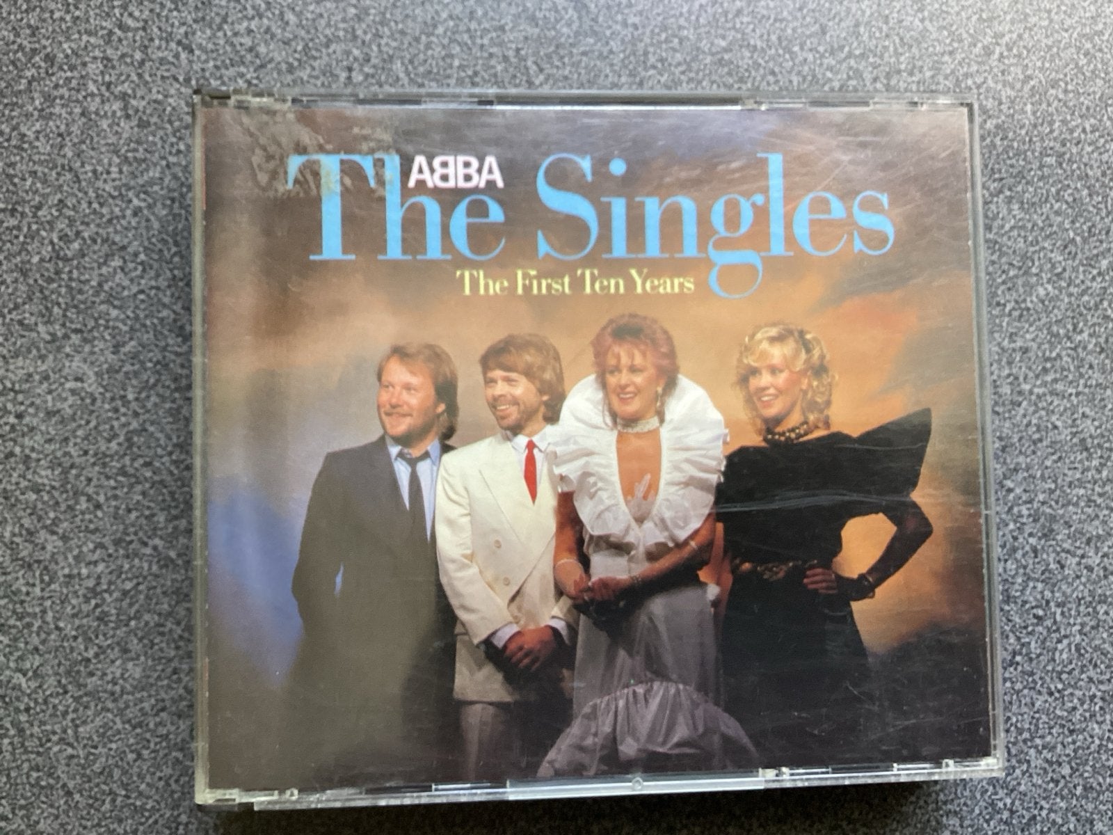 ABBA - The Singles: The First Ten Years (2CD), Pop, Ophalen of Verzenden, Zo goed als nieuw, Inclusief boekje