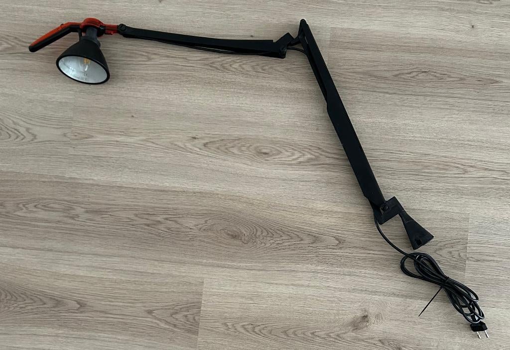 Prachtige Vintage Luceplan Fortebraccio tafel/wandlamp, Ophalen of Verzenden, Zo goed als nieuw, Metaal, Minder dan 50 cm