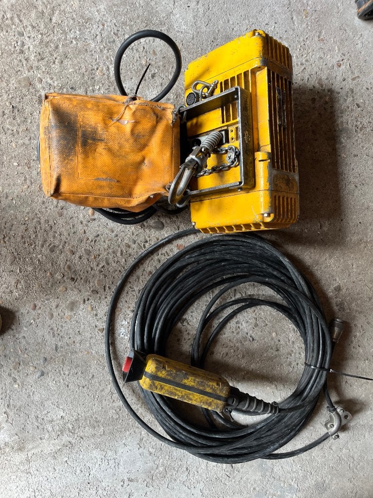 Elektrische Takel 240kg, Ophalen, Gebruikt, Elektrisch