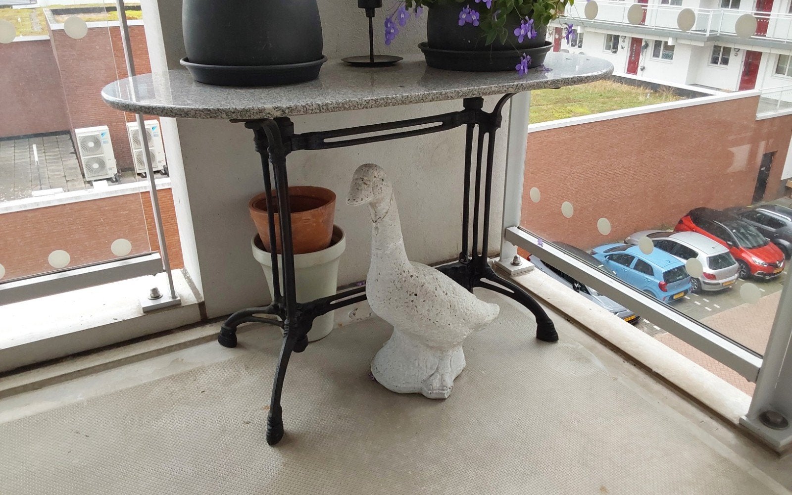 marmeren tafel met gietijzeren onderstel, Ophalen, 25 tot 50 cm, Rechthoekig, 100 tot 150 cm