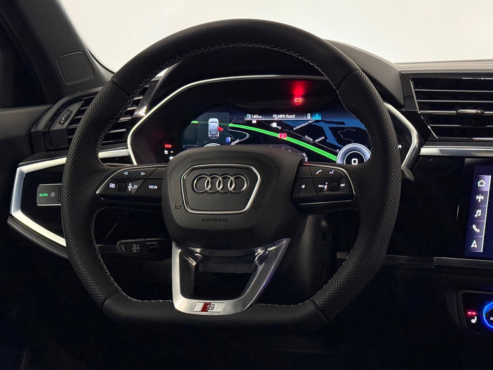 Audi Q3 Sportback 45 TFSI e S Line ACC Pano Sfeer 360 Keyles, Gebruikt, Euro 6, Met garantie (alle), Automatische klimaatregeling