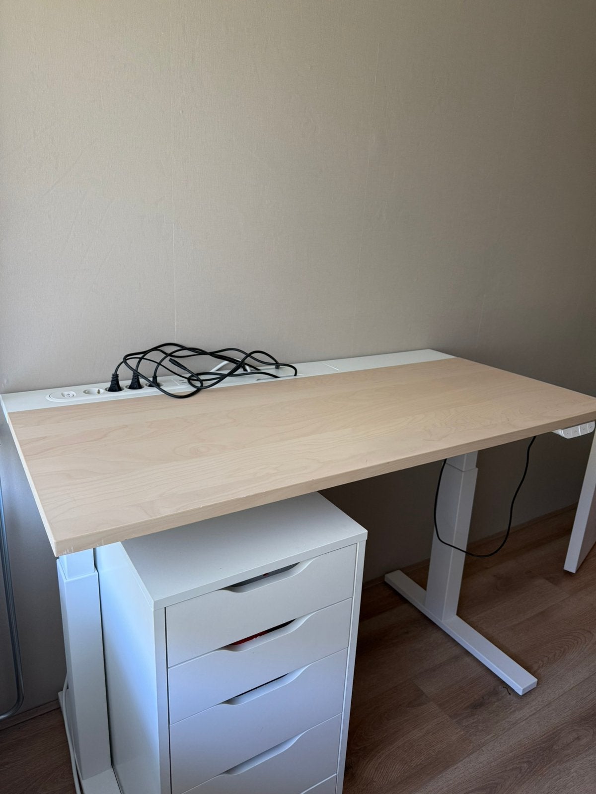 Ikea Mittzon Zit-Sta bureau 120x60, Ophalen, Zit-sta bureau, 160 cm, Zo goed als nieuw