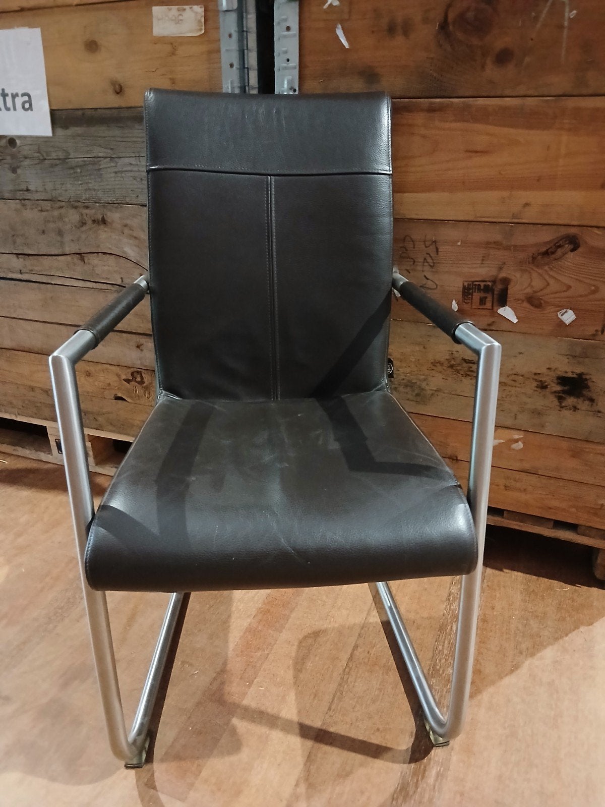 Henders & Hazel 6 stoelen, leren bekleding,35 euro per stuk, Huis en Inrichting, Stoelen, Ophalen, Gebruikt, Bruin, Leer