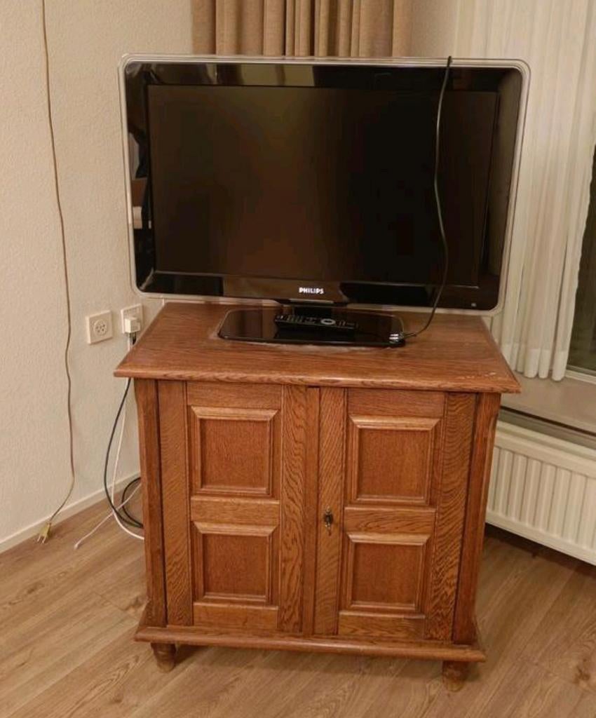 Kast tv-kast, Ophalen
