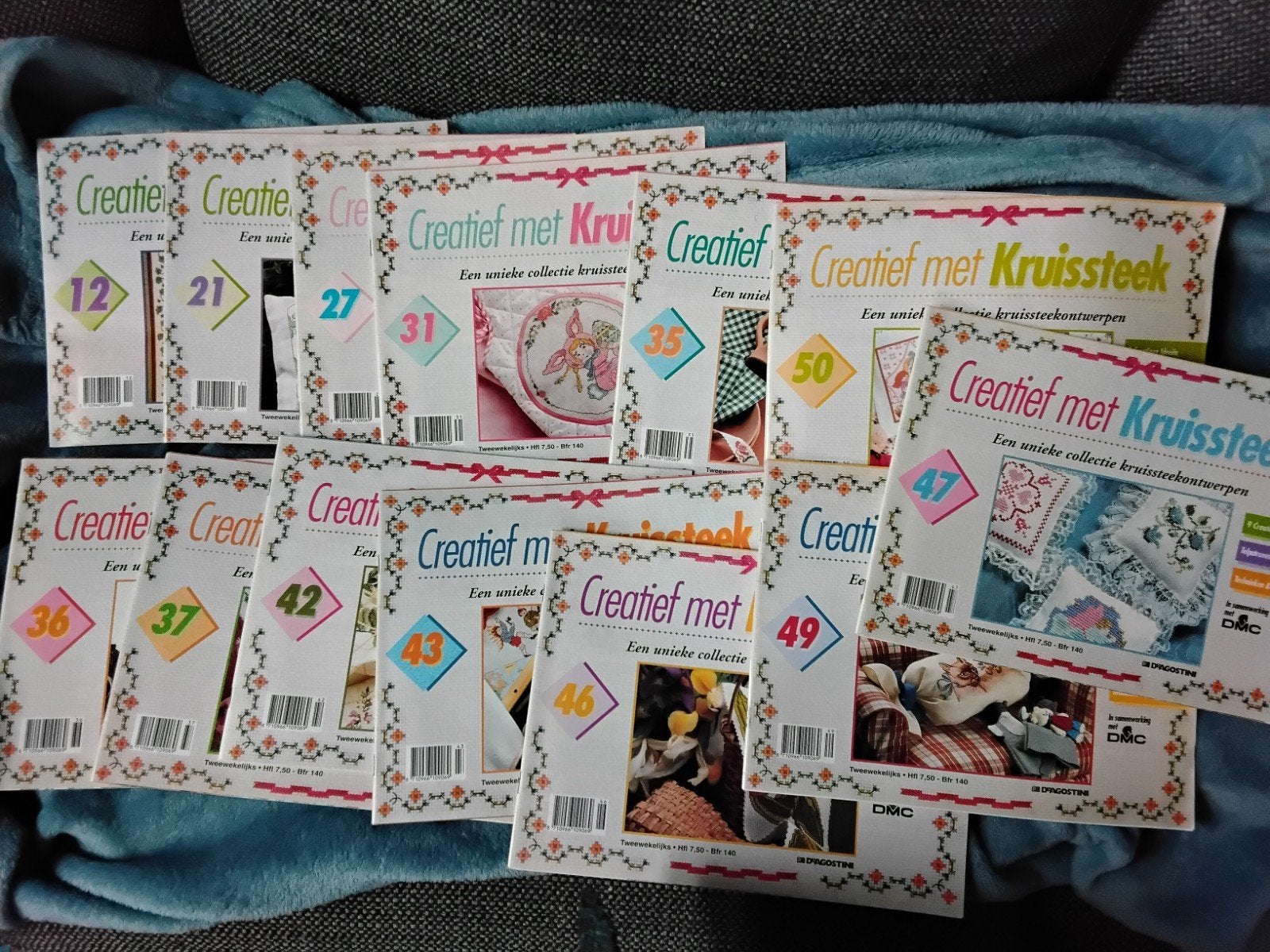 13x Creatief met Kruisteek – kruissteek patronen – DMC, Ophalen of Verzenden, Zo goed als nieuw, Handborduren, Patroon