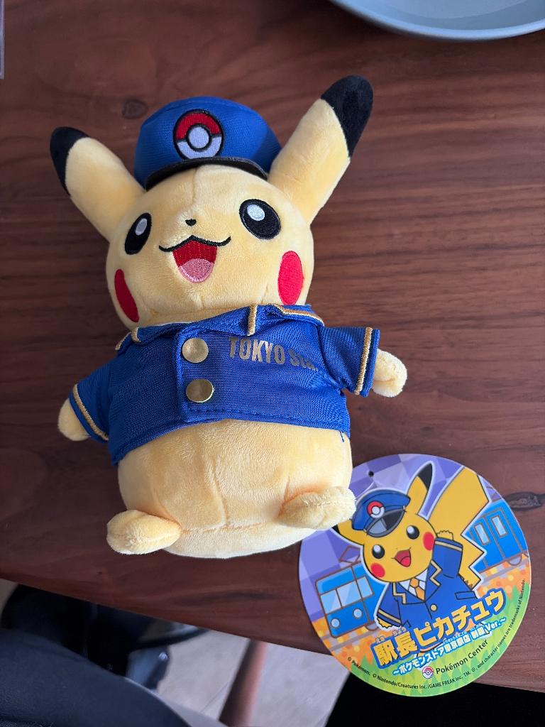 Tokyo Station Pokemon center Pikachu (exclusive), Pokémon, Ophalen of Verzenden, Nieuw, Overige typen