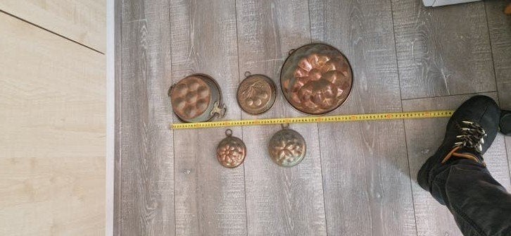 Set van 5 ongepoetste koperen puddingvormen, Antiek en Kunst, Ophalen of Verzenden, Koper