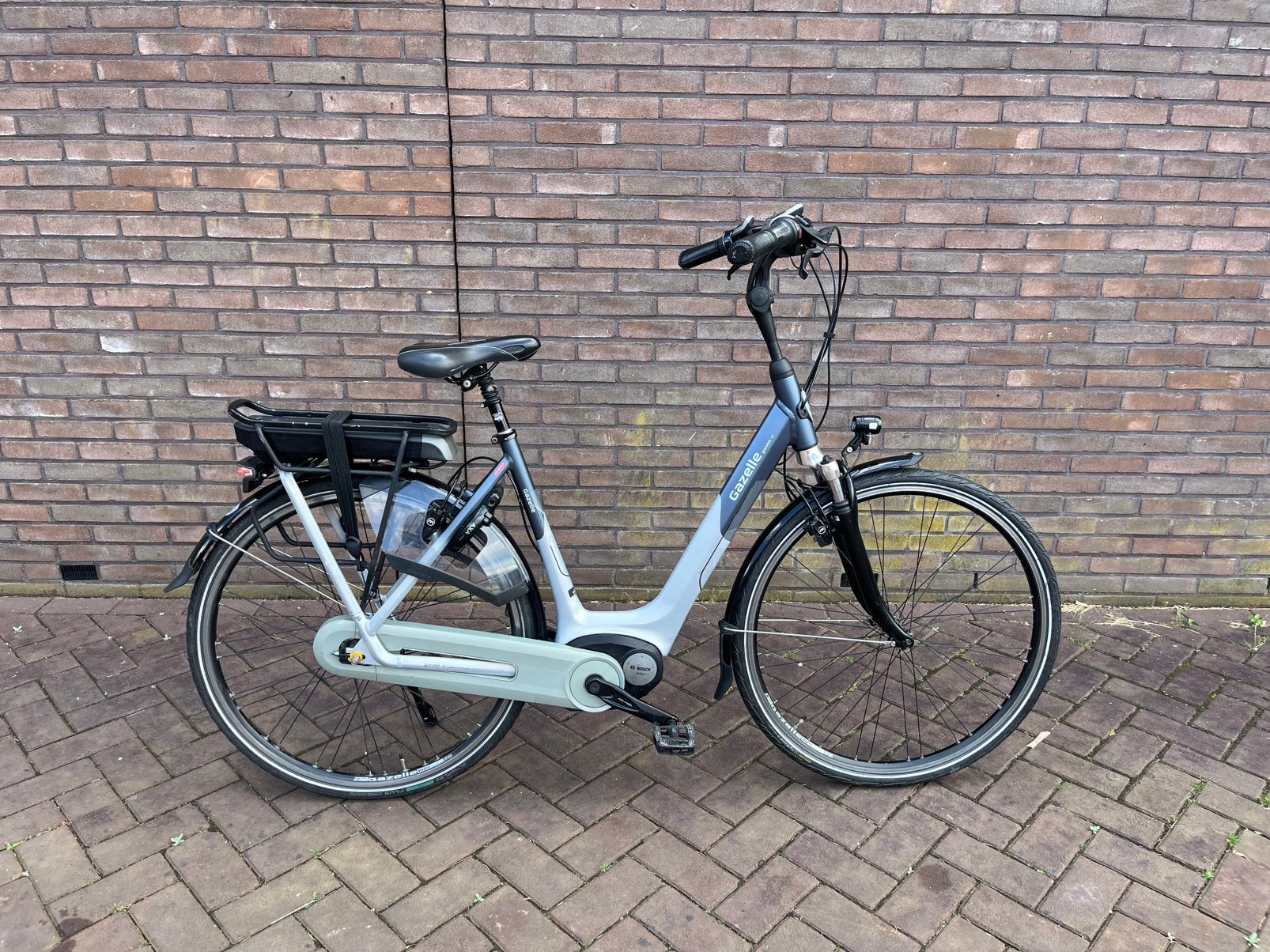 Gazelle Grenoble C8 elektrische fiets maat 53, Ophalen, Zo goed als nieuw, 51 tot 55 cm, 50 km per accu of meer