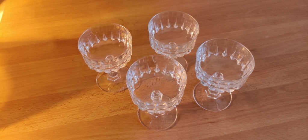 4 kristallen borrel glaasjes, Verzamelen, Glas en Borrelglaasjes, Ophalen, Gebruikt, Borrel- of Shotglas