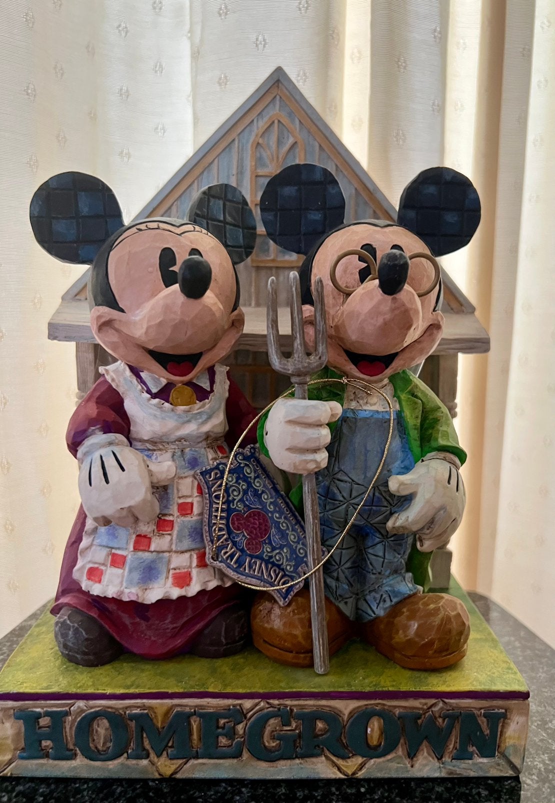 "Homegrown" (Mickey & Minnie als boerenpaar) Jim Shore, Ophalen, Mickey Mouse, Nieuw, Beeldje of Figuurtje