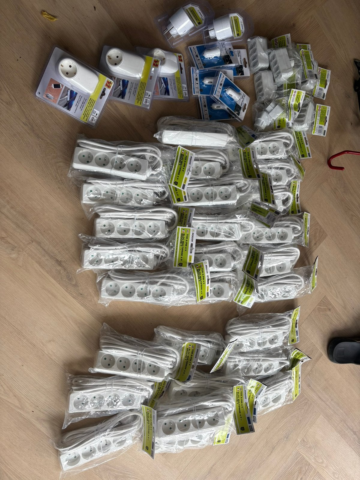 Rest partij stekkerdozen en accecoires, Ophalen of Verzenden, Nieuw, Overige typen