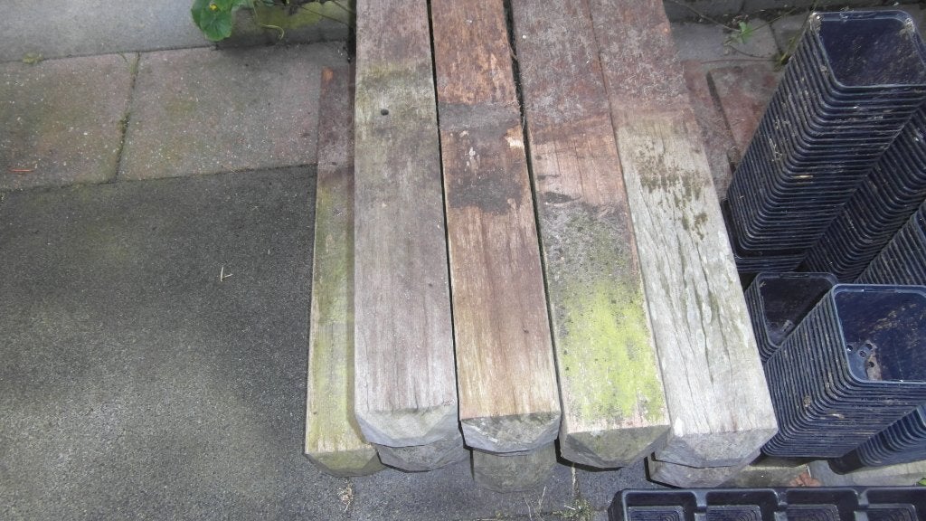 hard houten palen 14 stuks