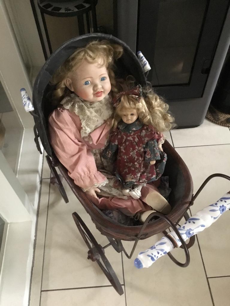 Oude kinderwagen, Ophalen