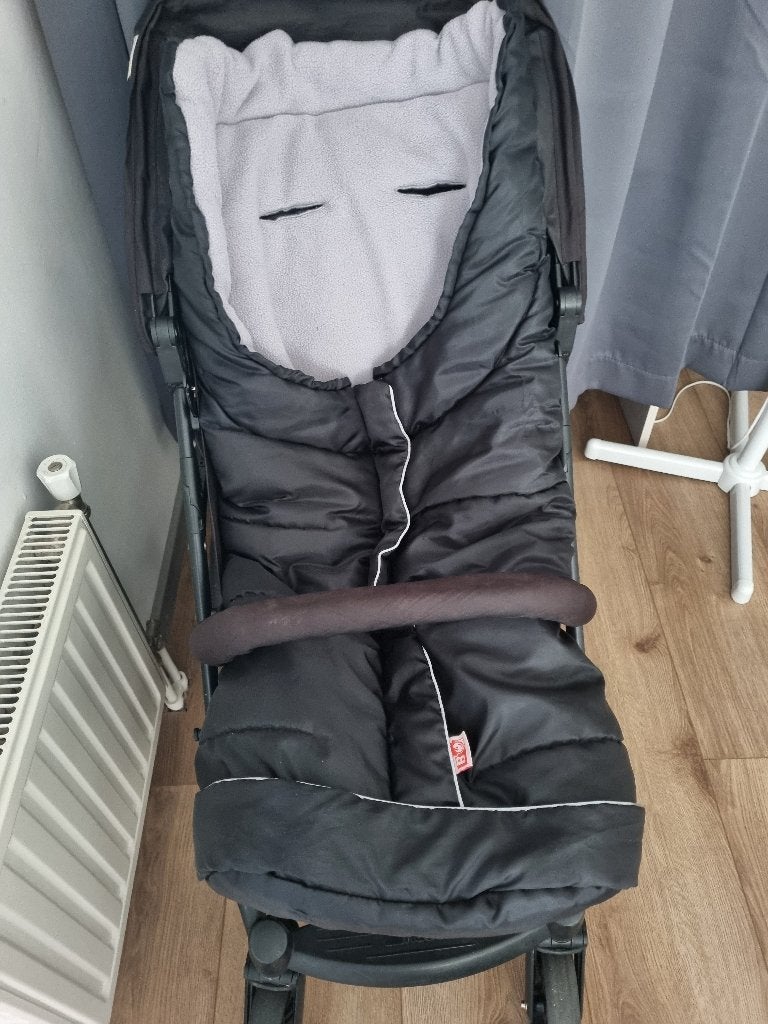 kinderwagen  met accesoires, Gebruikt, Met autostoeltje, Ophalen of Verzenden, Kinderwagen