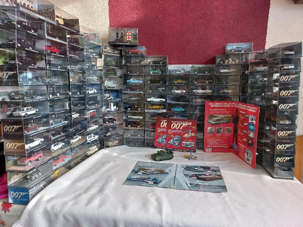 Te koop james bond car collectie de agostini, Ophalen, Zo goed als nieuw, Auto, Overige merken