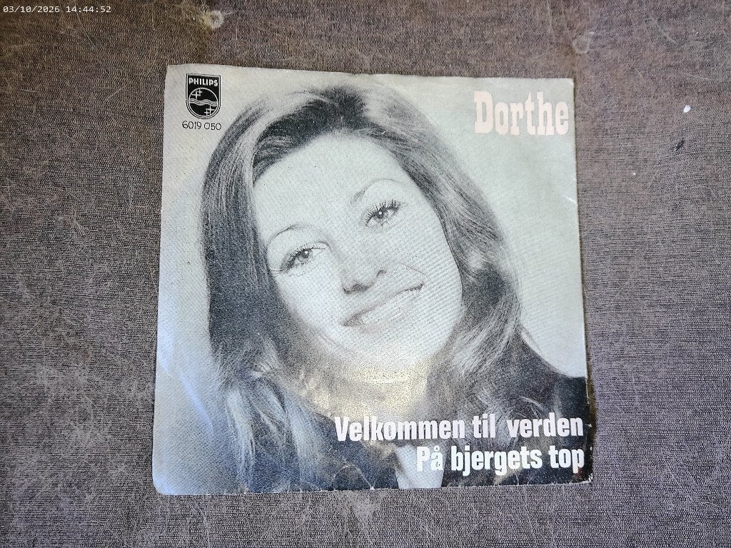 Dorthe - Velkommen til verden, Gebruikt, Fotohoes, 7 inch, Ophalen of Verzenden