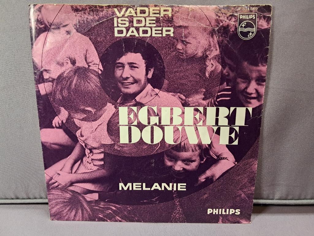 45t. nl. egbert douwe. vader is de dader. ex, Ophalen of Verzenden, Gebruikt, Nederlandstalig