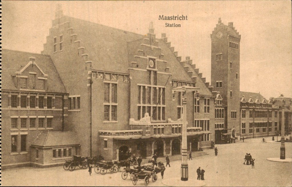 Maastricht - Station - Vooraanzicht, Ophalen of Verzenden, Voor 1920, Ongelopen, Limburg