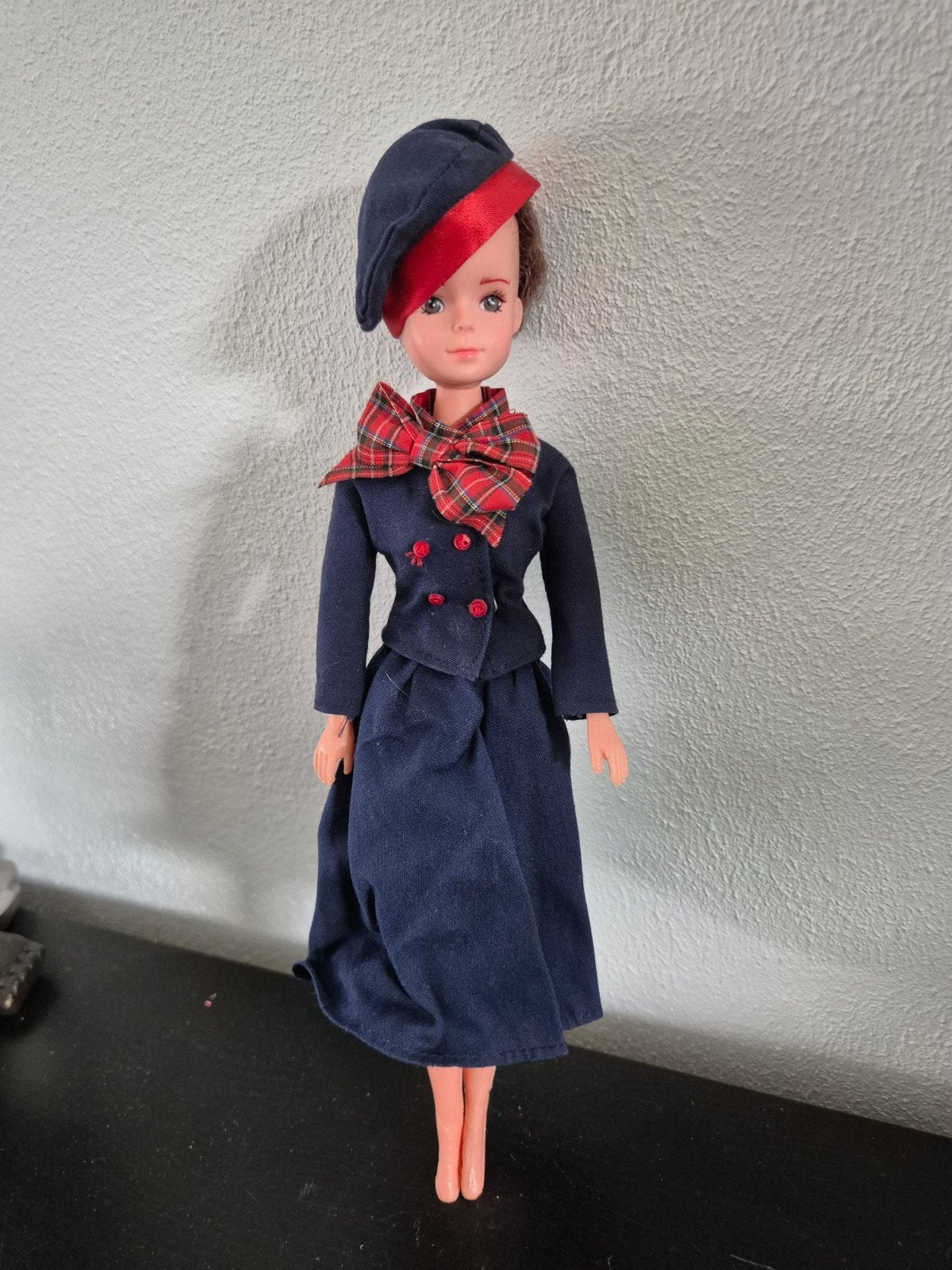 Vintage pop met blauwe jurk en geruite sjaal, Kinderen en Baby's, Ophalen of Verzenden