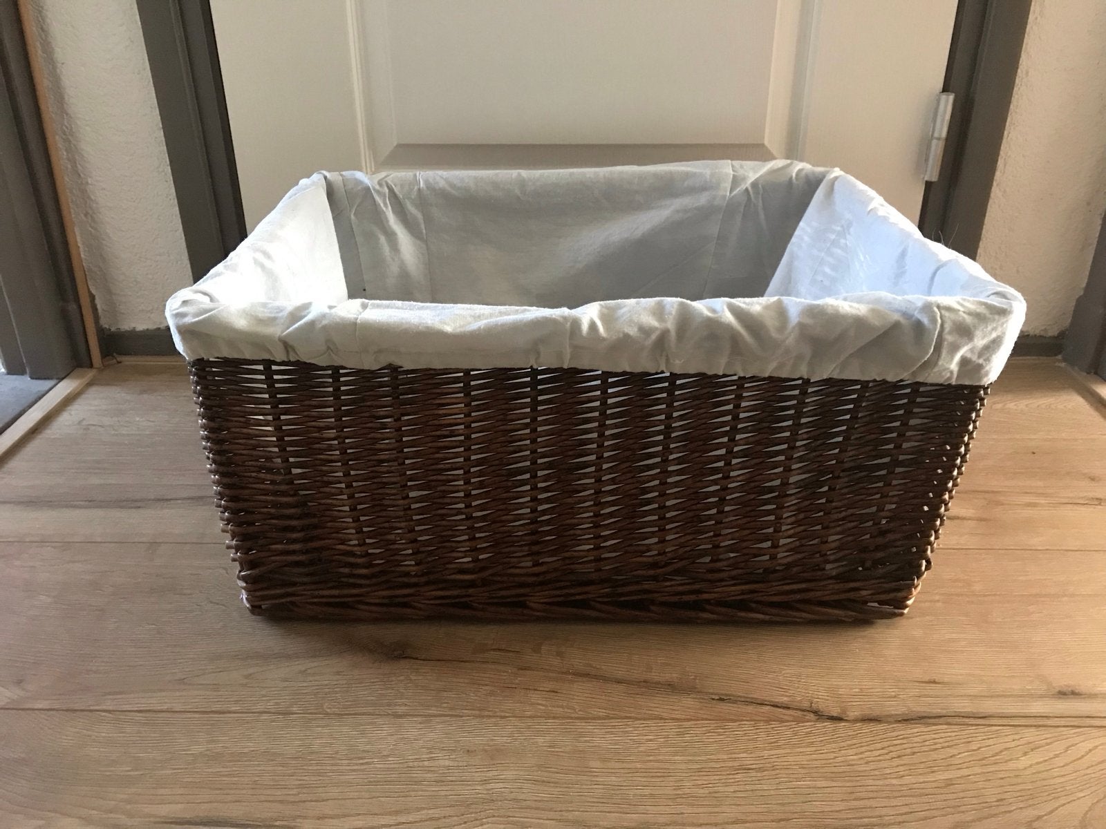 Grote rieten mand met stoffen binnenvoering, Ophalen, Gevlochten, Mand, Nieuw