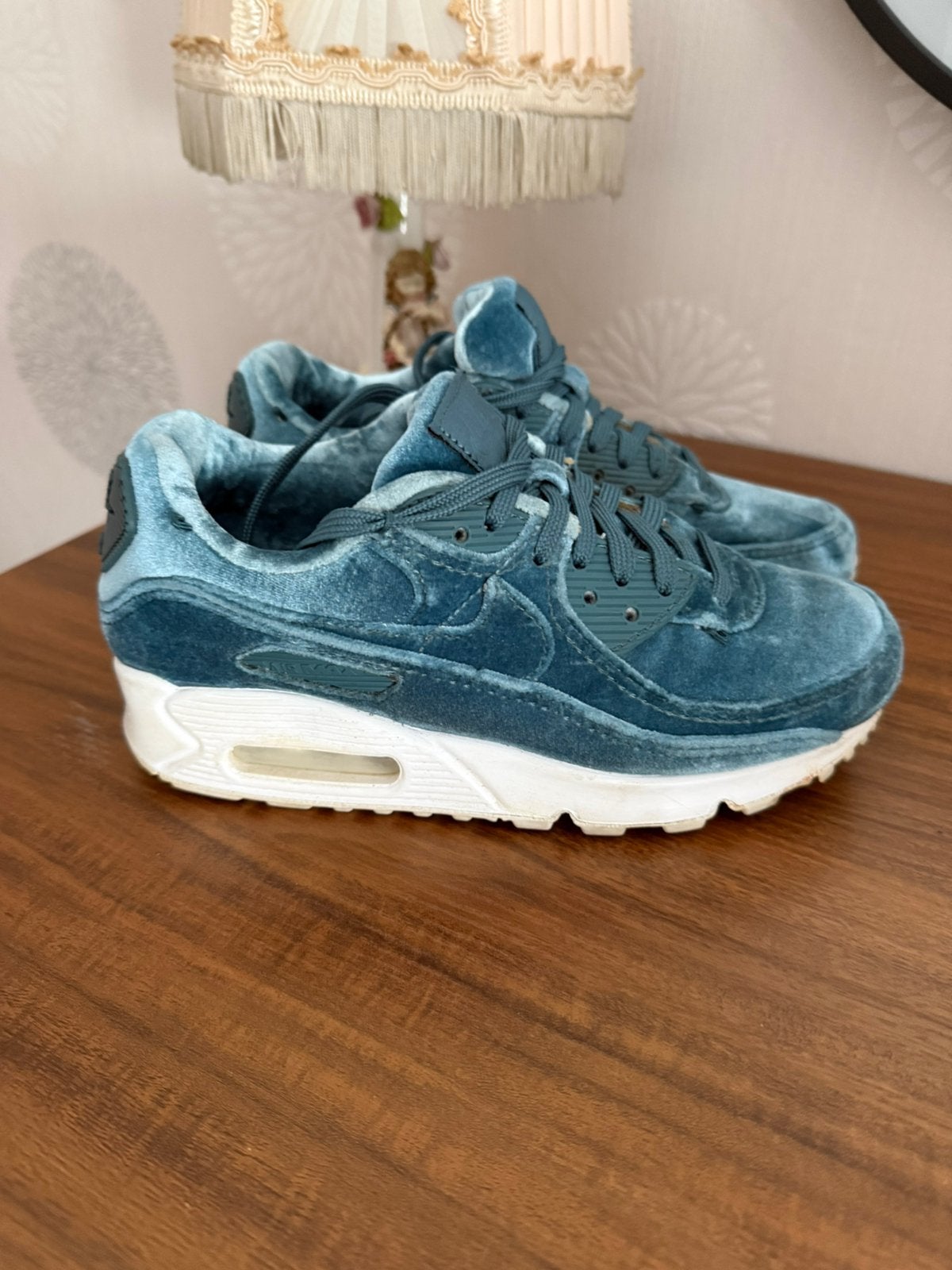 Nike Air Max Velvet - collecters Item, Overige kleuren, Verzenden, Sneakers of Gympen, Zo goed als nieuw