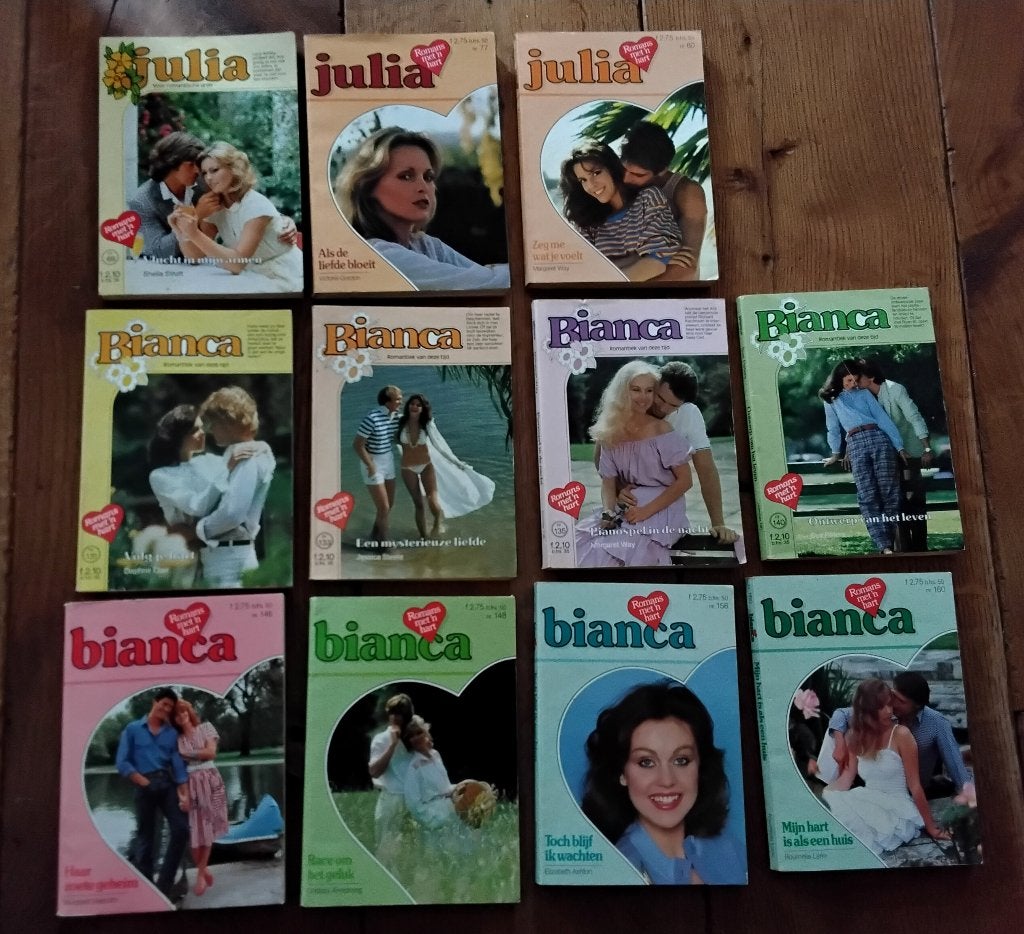 Julia en Bianca - vintage jaren 80 liefdesromans, Boeken, Ophalen of Verzenden, Gelezen