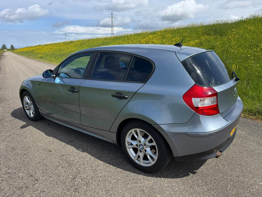 BMW 1-serie 116i Executive, Auto's, 1596 cc, Achterwielaandrijving, Gebruikt, 4 cilinders