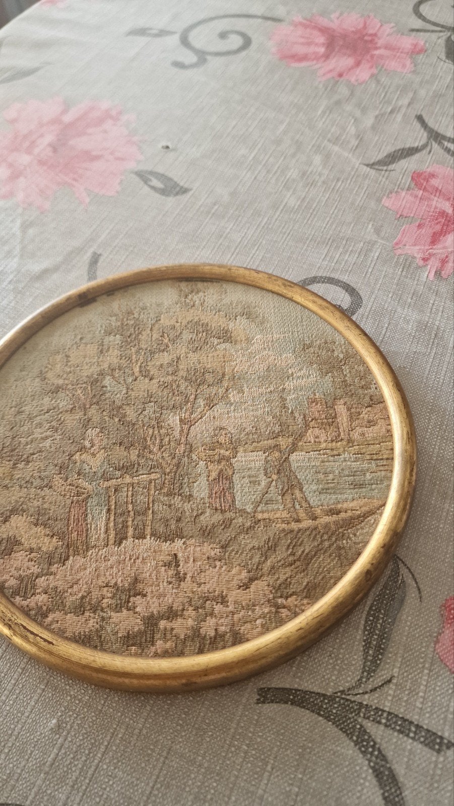 Antiek Gobelin Schilderij in Gouden Lijst - 21 cm, Ophalen of Verzenden