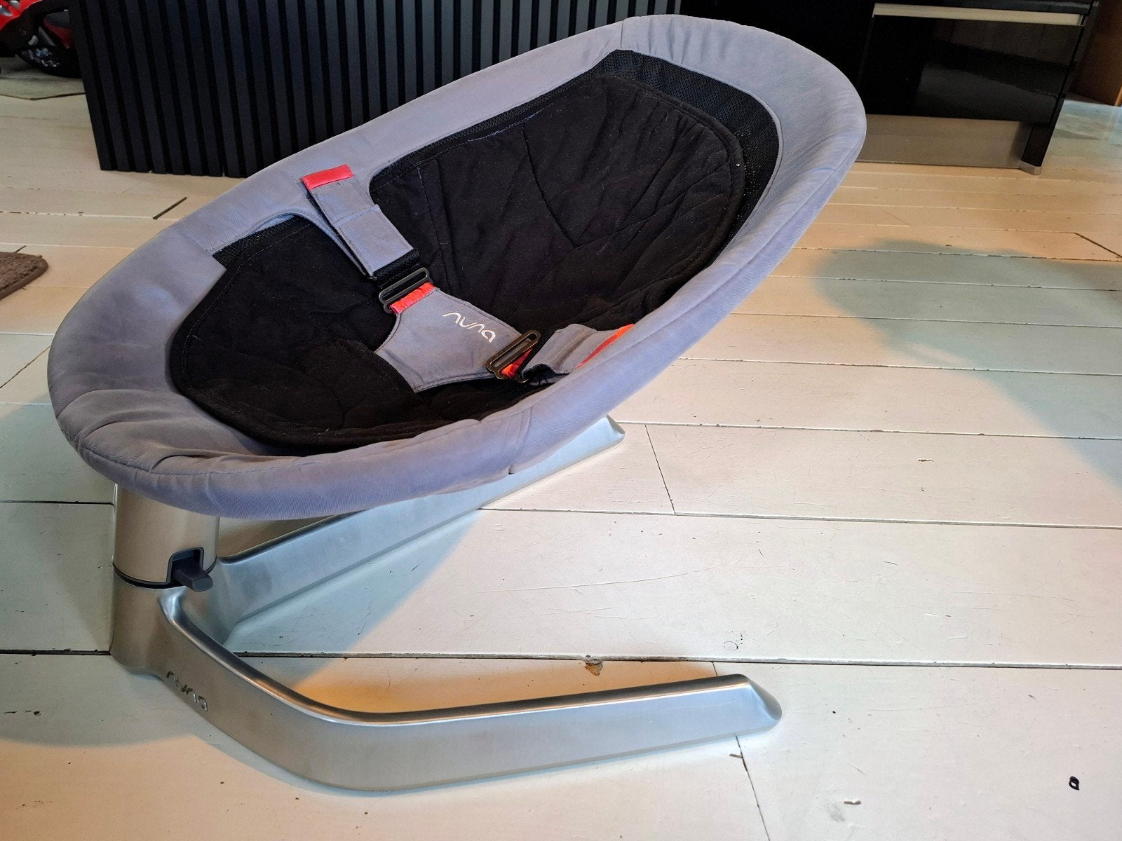 Nuna Leaf Wiegje in goede staat - Motor apart verkrijgbaar, Ophalen, Wieg