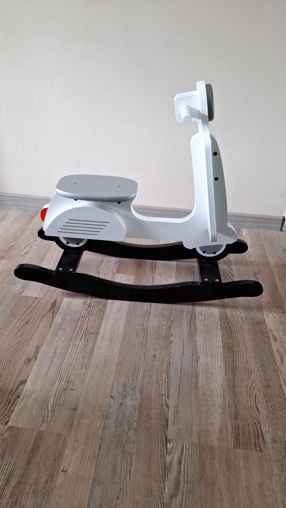 Houten schommelscooter / Vespa stijl schommel – kind, Kinderen en Baby's, Ophalen
