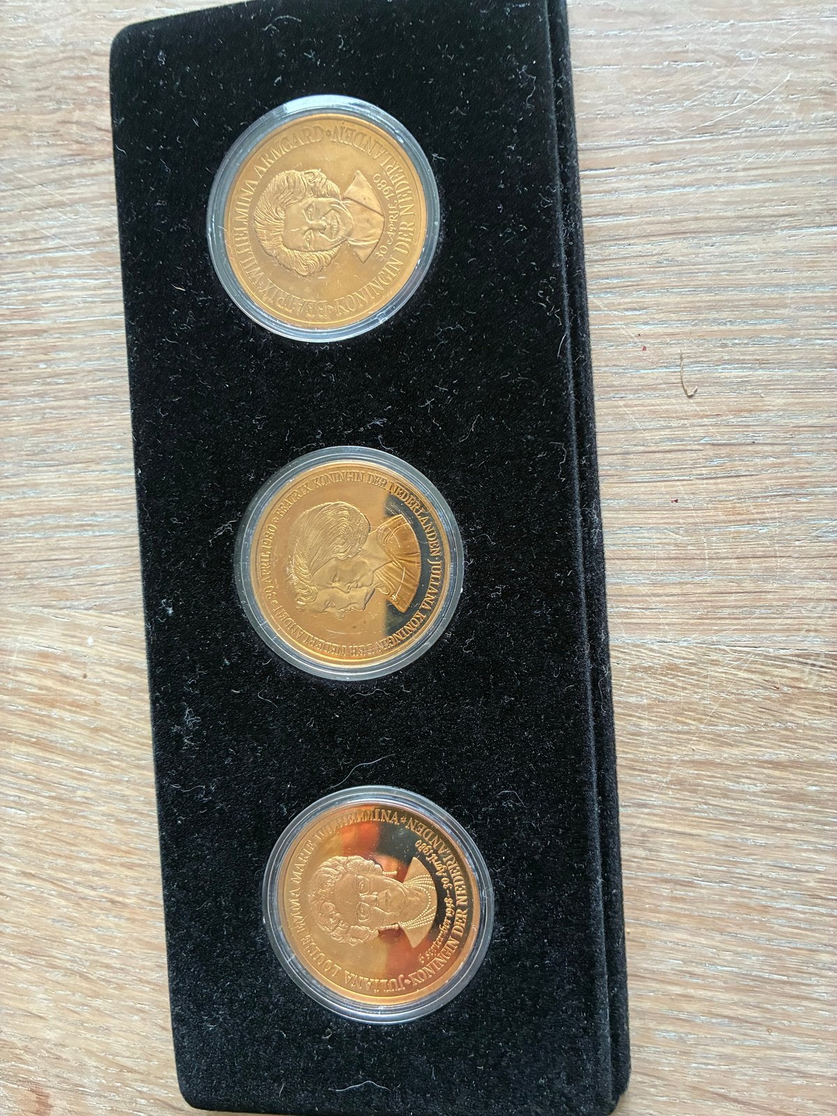 Herdenkingsmunten Koninginnedag 1980 - Setje, Postzegels en Munten, Ophalen of Verzenden, Koningin Beatrix, Overige waardes, Setje