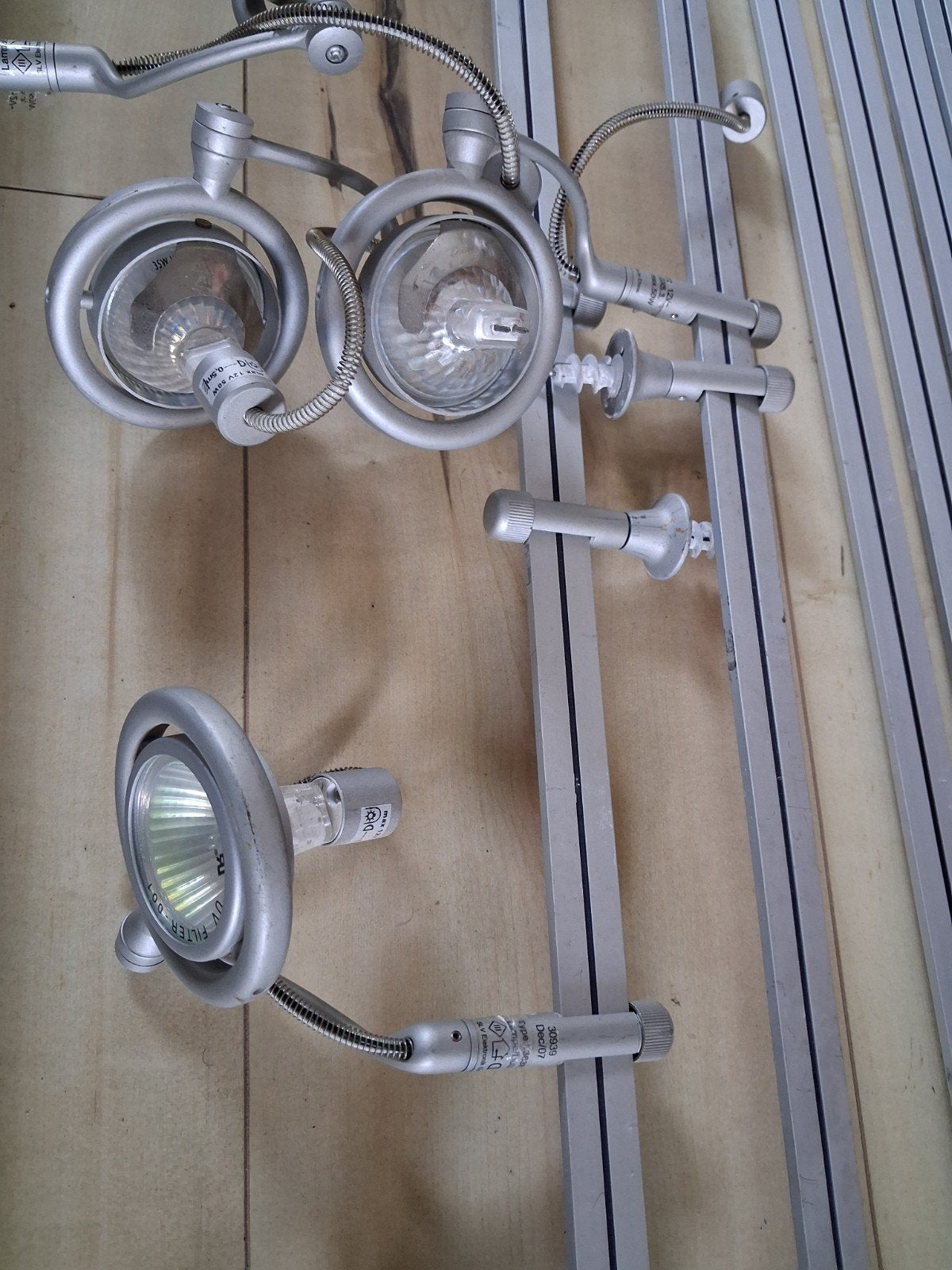 Rails met halogeen lampjes systeem, Ophalen, Gebruikt, Modern, Industrieel