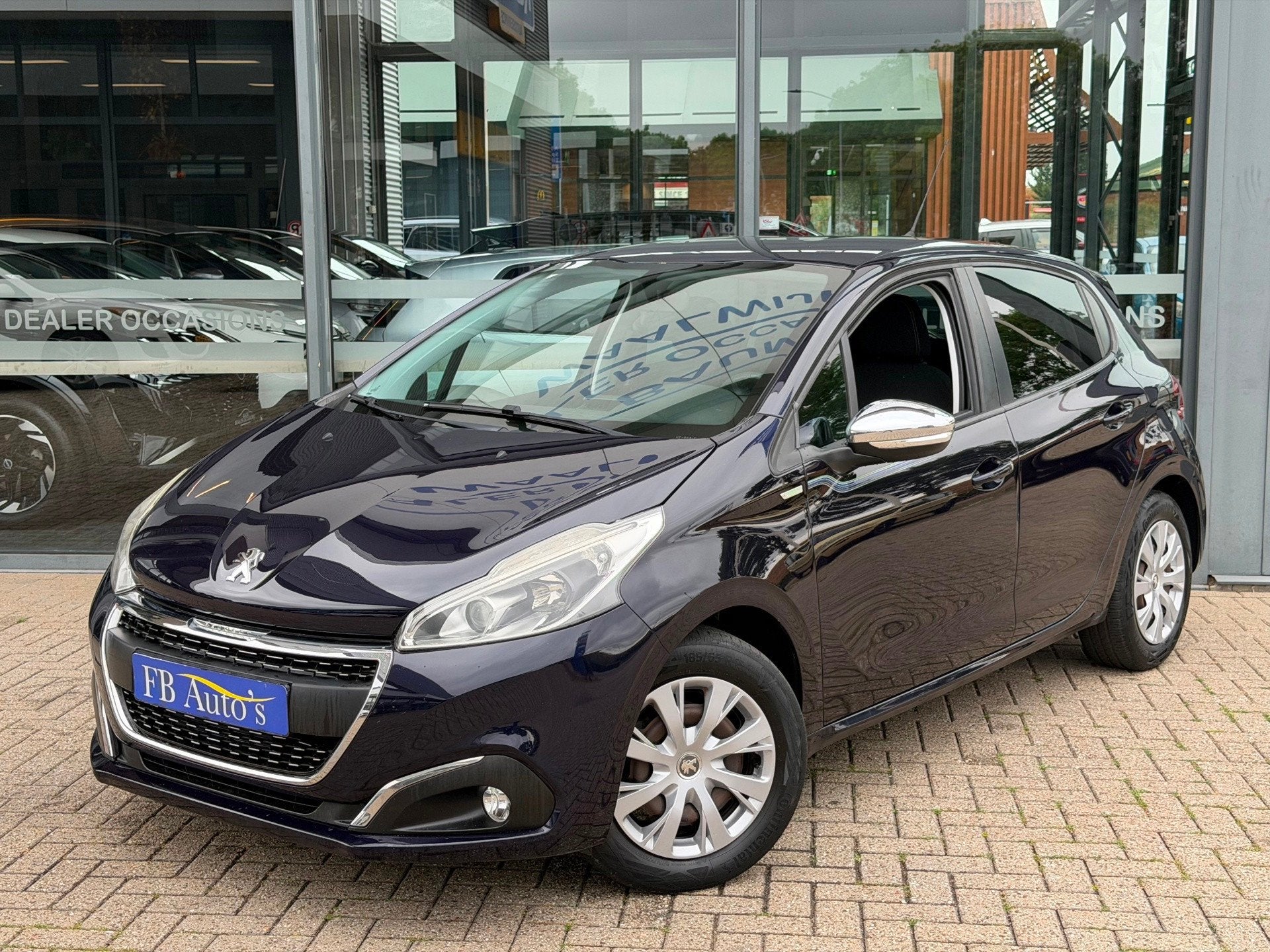 Peugeot 208 1.2 PureTech Active Airco Cruise Navi, Auto's, Voorwielaandrijving, Stof, Gebruikt, 1199 cc