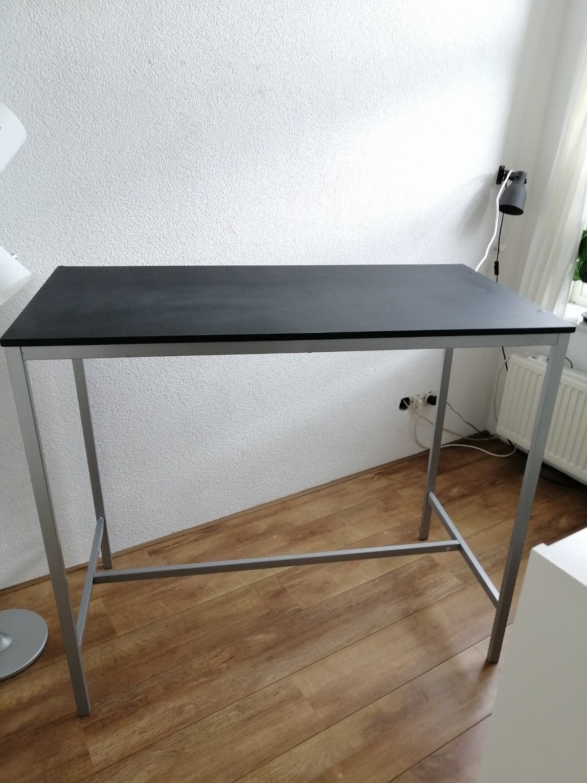 Ikea bartafel - Zwart blad, grijze poten (120x60x105cm), Ophalen, Gebruikt, 50 tot 100 cm, 100 tot 150 cm