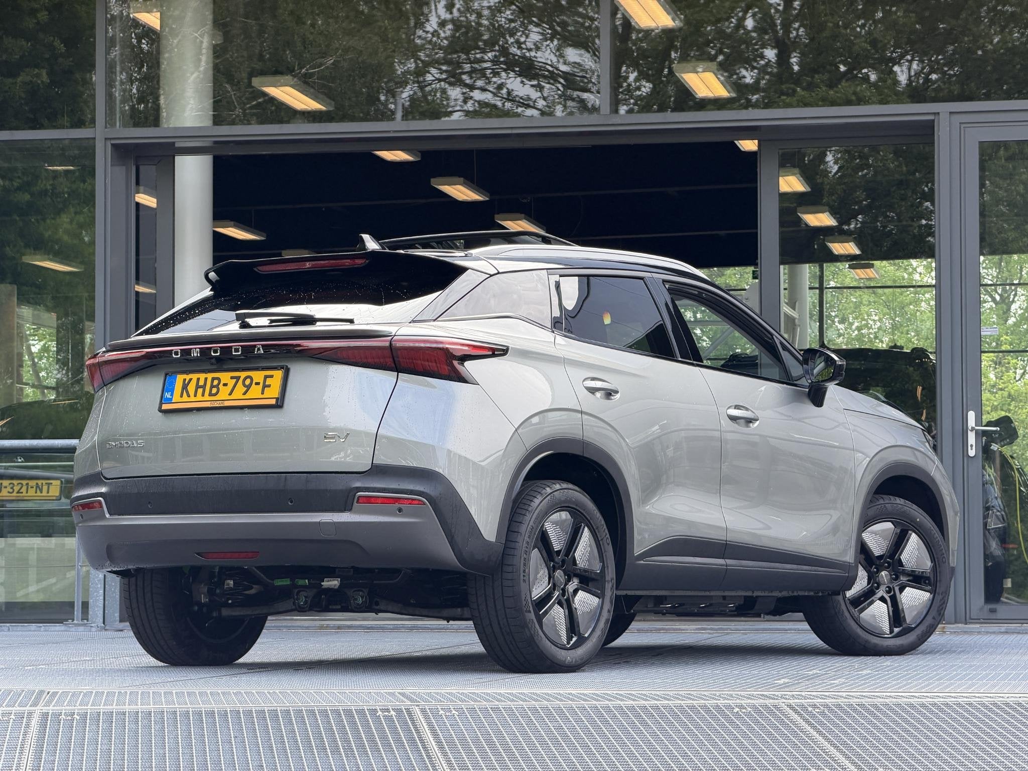 Omoda 5 EV Premium 61 kWh | DEMO, Auto's, Overige Auto's, 750 kg, 33 min, Origineel Nederlands, 430 km