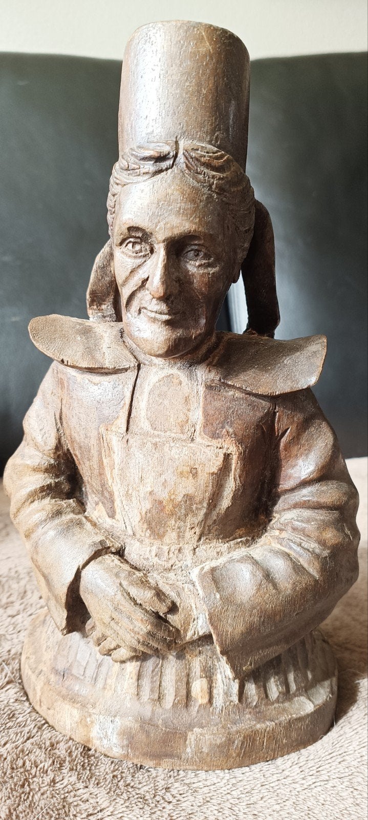 18e eeuws Frans houten beeld uit Bretagne, Antiek en Kunst, Ophalen of Verzenden, Handgemaakt, 20 - 50 cm, Beeld