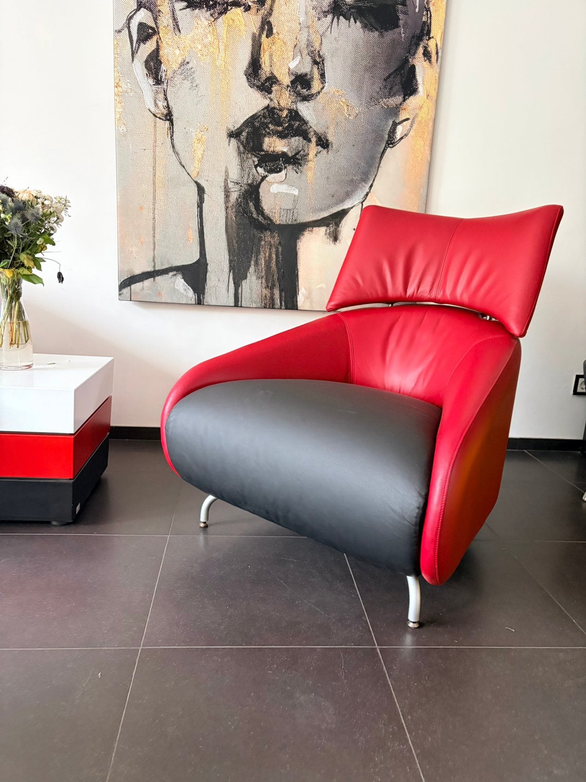 Leolux Solymi Design Fauteuil  leer rood zwart, Ophalen of Verzenden, Zo goed als nieuw, 50 tot 75 cm, Leer