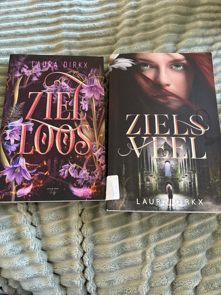 Zieloos & Zielsveel - Laura Dirkx (Young Adult Fantasy), Ophalen of Verzenden, Zo goed als nieuw, Nederland