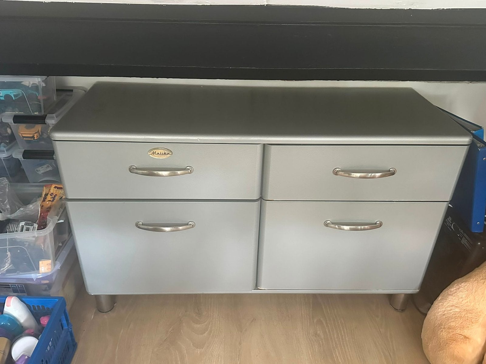 Malibu Kast, Ophalen, Gebruikt, 100 tot 150 cm, 1 of 2 laden