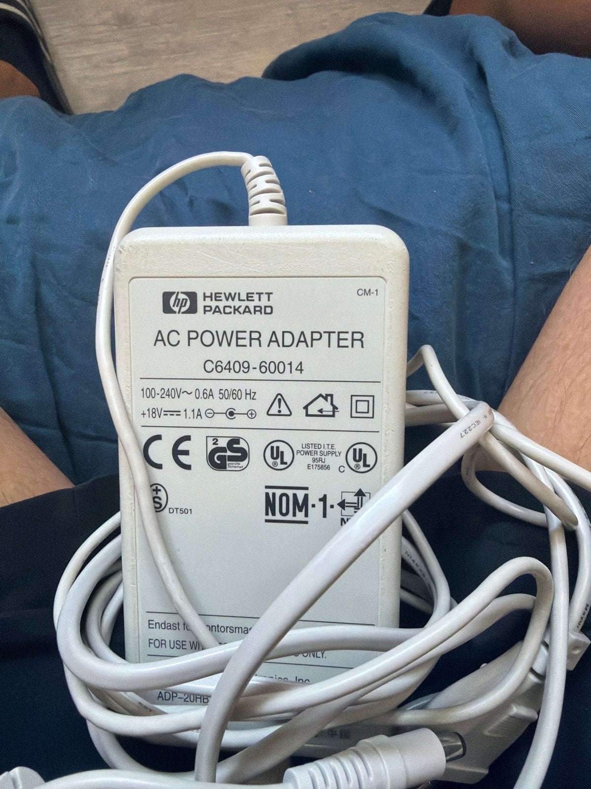 HP AC Power Adapter C6409-60014 - 18V 1.1A, Computers en Software, Ophalen of Verzenden, Gebruikt