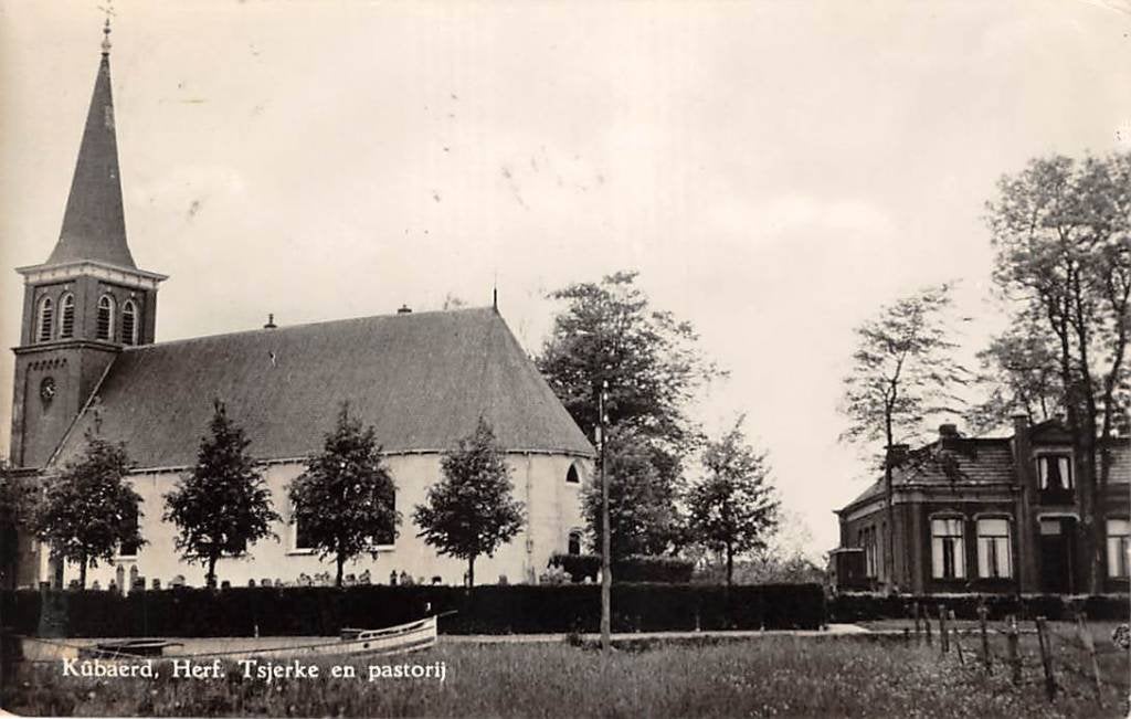 Kubaerd Kubaard Tsjerke en pastorij bij Wommels Friesland, Verzamelen, Ophalen of Verzenden, 1940 tot 1960, Gelopen, Friesland
